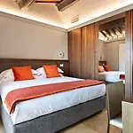 Treasurerome Eden Penthouse